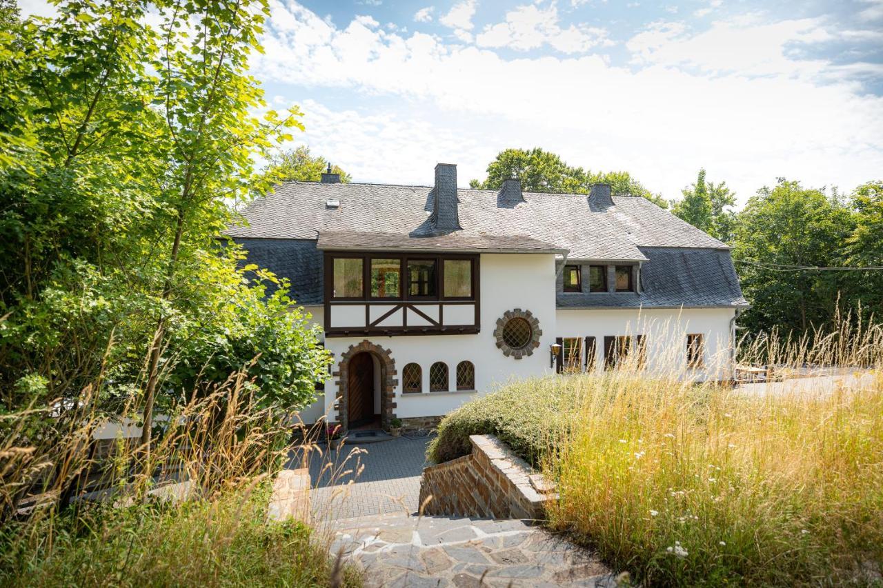 Landhaus Karbach Komplett Oder Einzelne Wohneinheiten Villa Inkl Sauna Bzw Waldhaeuschen Hirten Ngoại thất bức ảnh