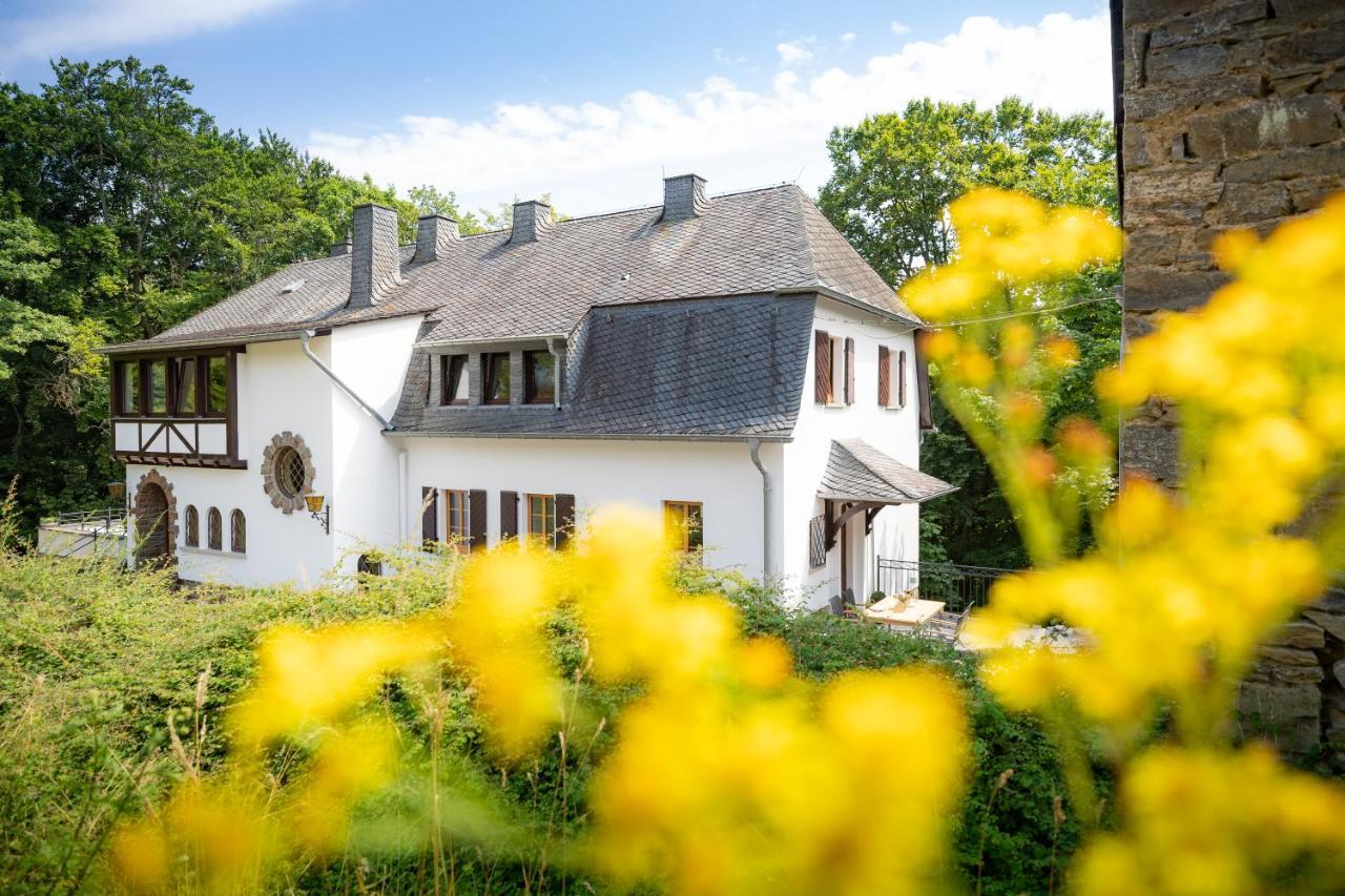 Landhaus Karbach Komplett Oder Einzelne Wohneinheiten Villa Inkl Sauna Bzw Waldhaeuschen Hirten Ngoại thất bức ảnh