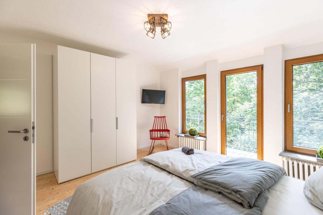 Landhaus Karbach Komplett Oder Einzelne Wohneinheiten Villa Inkl Sauna Bzw Waldhaeuschen Hirten Ngoại thất bức ảnh