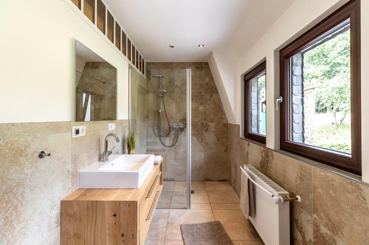 Landhaus Karbach Komplett Oder Einzelne Wohneinheiten Villa Inkl Sauna Bzw Waldhaeuschen Hirten Ngoại thất bức ảnh
