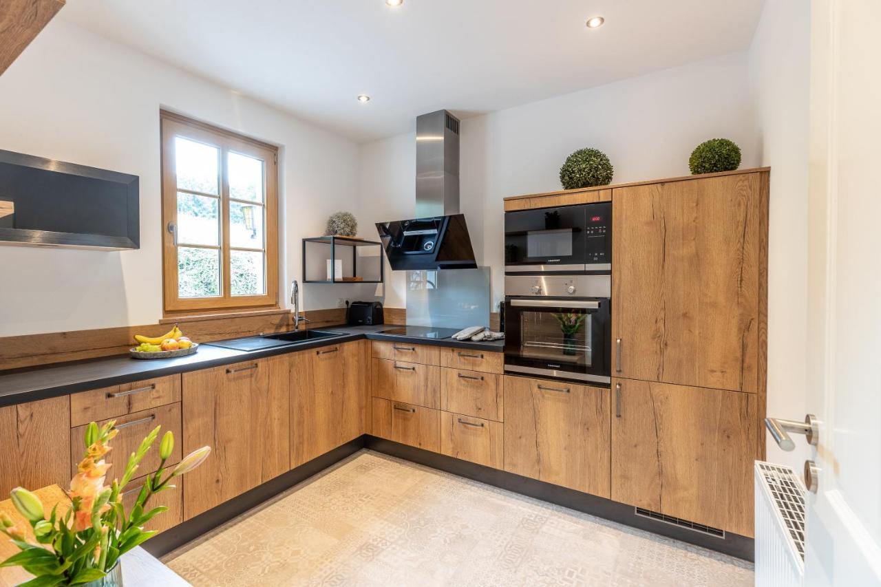 Landhaus Karbach Komplett Oder Einzelne Wohneinheiten Villa Inkl Sauna Bzw Waldhaeuschen Hirten Ngoại thất bức ảnh
